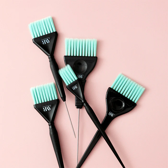 AMR Professional Tail Tint Brush Large Soft Blue - Image 4