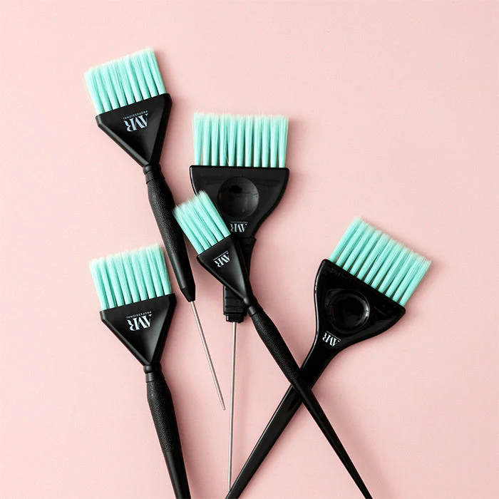 AMR Professional Tint Brush Large Soft Blue - Image 2